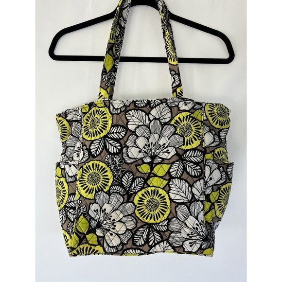 Vera Bradley large zipper tote w/ toggle pocket in Citron pattern Diaper‎ Bag - Picture 2 of 16